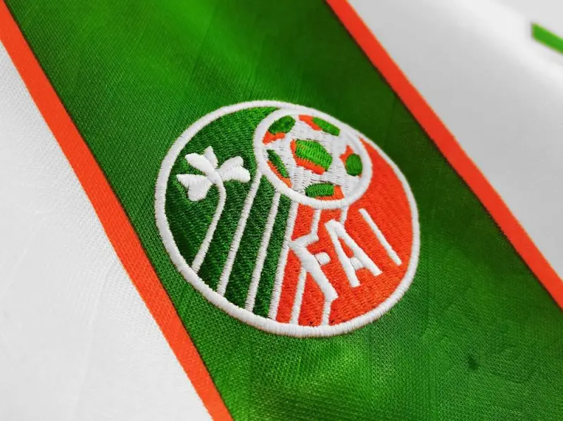 Ireland 1994 Retro Soccer Jersey Away - Image 5