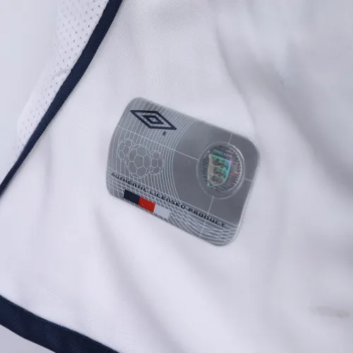 England World Cup 2002 Retro Soccer Jersey Home - Image 12