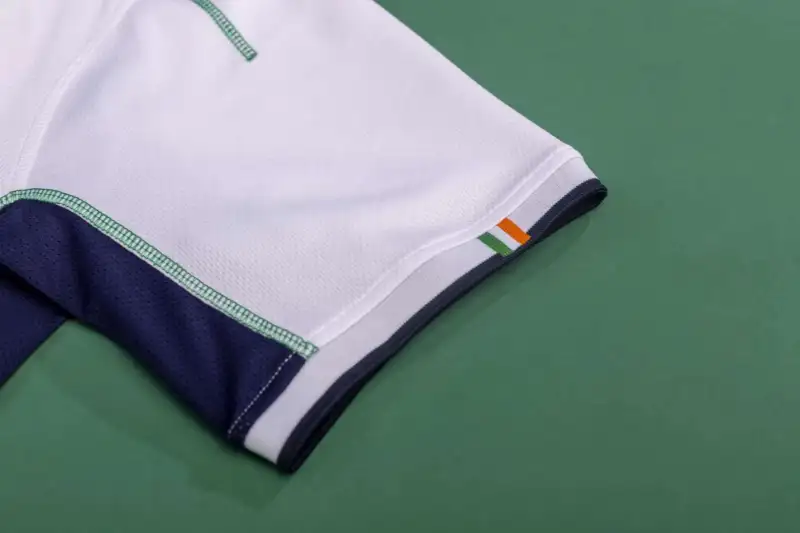 Ireland World Cup 2002 Retro Jersey Away - Image 4