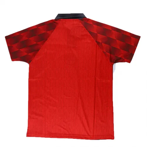 Manchester United Retro Jersey Home Shirt 1996-97 - Image 2