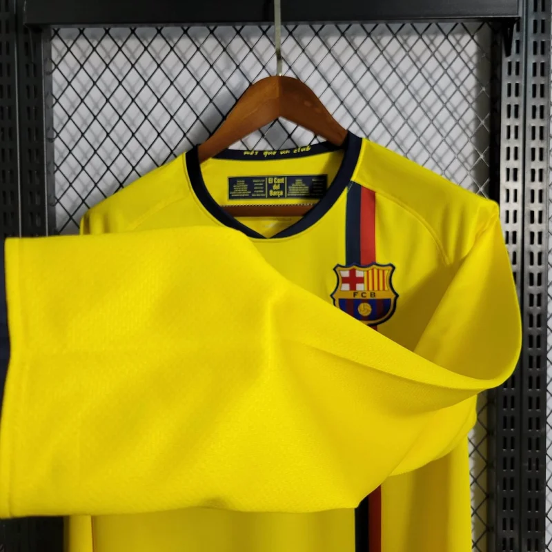 Barcelona UCL Final Retro Away Long Sleeve Jersey 2008-09 - Image 7