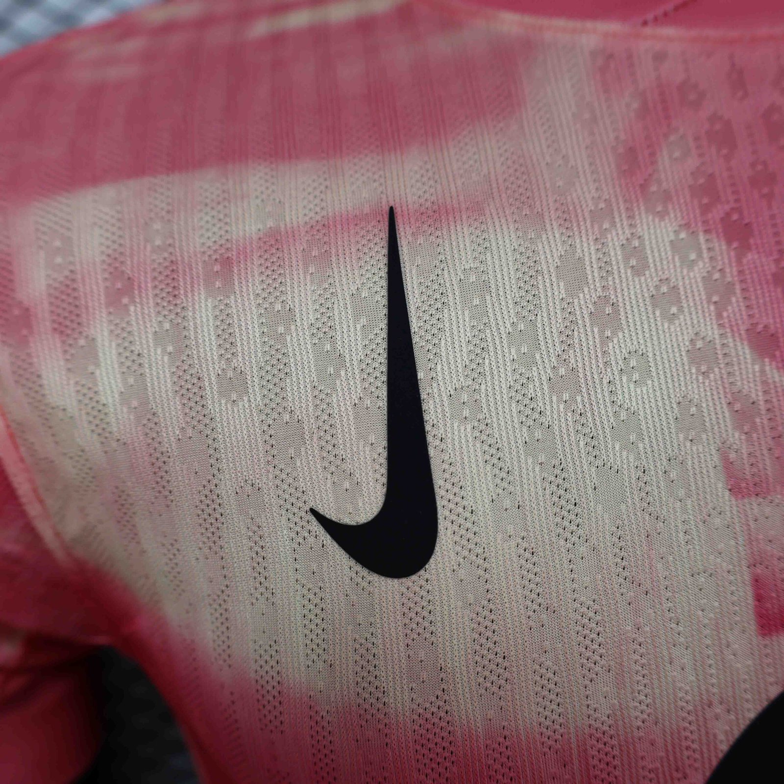 Barcelona 24-25 pink player version third kit concept jersey - Image 4